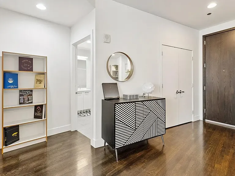 1200 Acoma St #303 — Photo 8