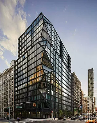 Rented by Reuveni LLC | media 21