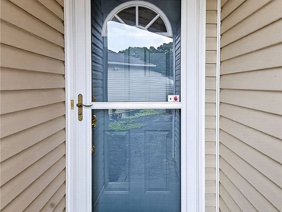 5th image of 112 Sleeth Mill Cir