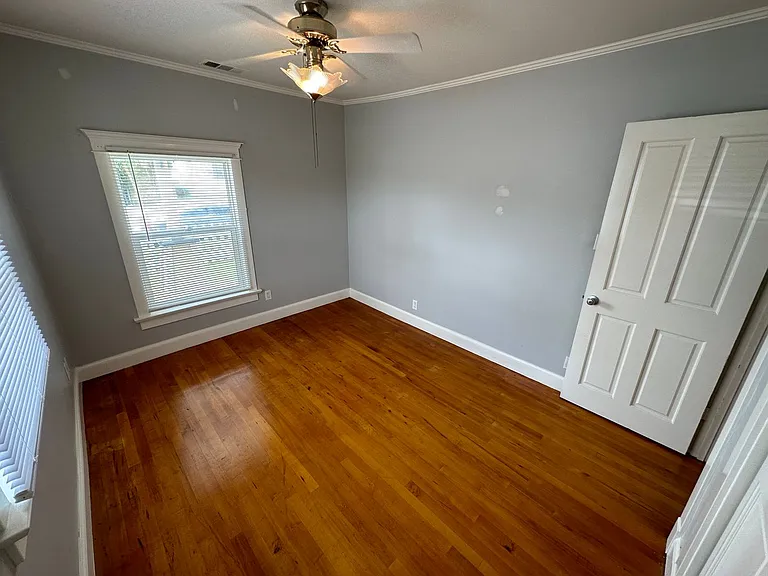 535 N Olive St — Photo 18