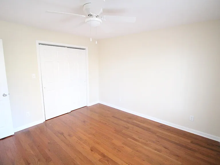 6301 W Kilgore Ave #6 — Photo 12