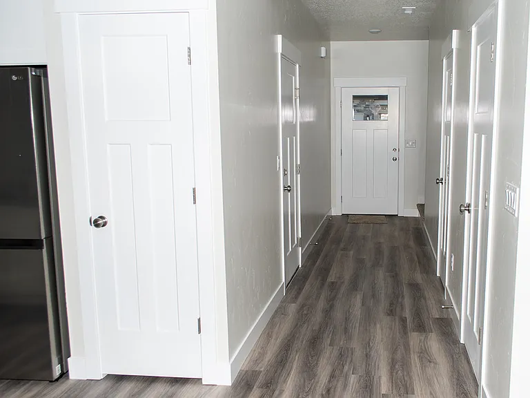 382 N 100 W #1 — Photo 25