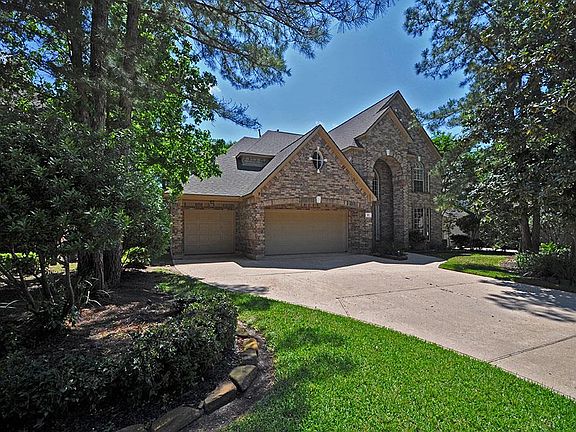 2nd image of 19 Moss Bluff Ct