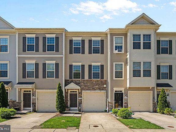 2nd image of 8183 Hollow Ct