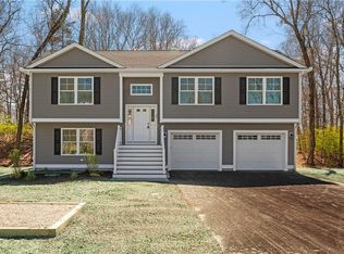 20 Cross Rd, Cumberland, RI 02864