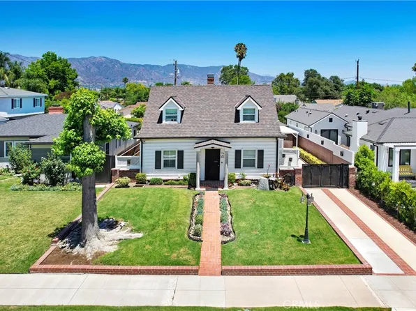 124 S Beachwood Dr, Burbank, CA 91506