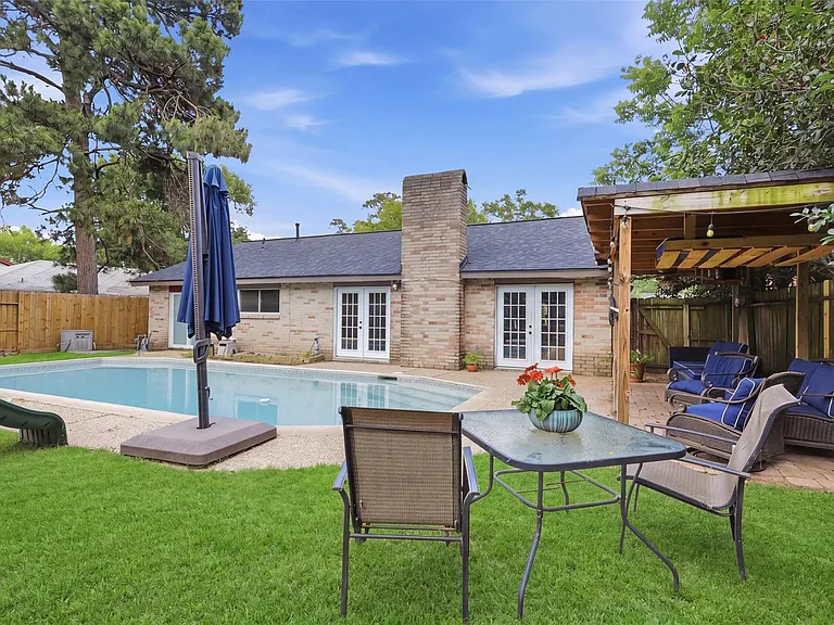 17211 Camberwell Green Ln — Photo 17