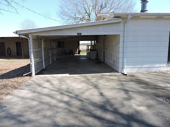2nd image of 1461 E Highway 248
