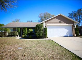 412 Gentle Breeze Dr, Minneola, FL 34715