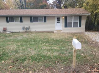 52 Pamela Dr APT E, Saint Charles, MO 63303