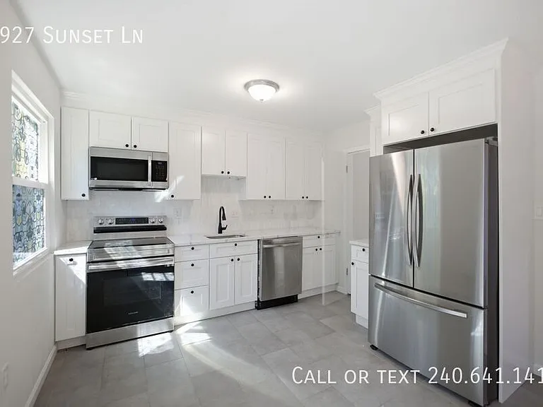 2927 Sunset Ln — Photo 5