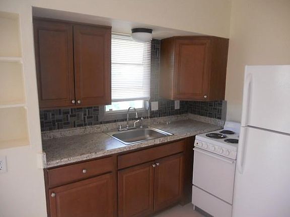 2nd image of 3200 NE 8th Ct APT 1
