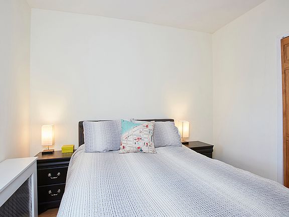5th image of 175 W 73rd St APT 12H