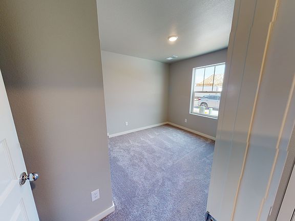 3rd image of 418 Bonneville Ave