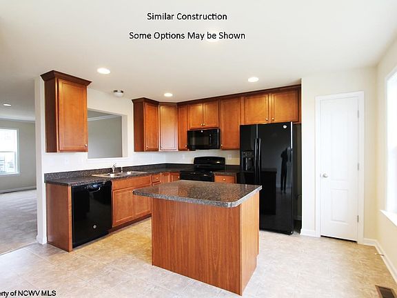 5th image of 146 Auburn Dr