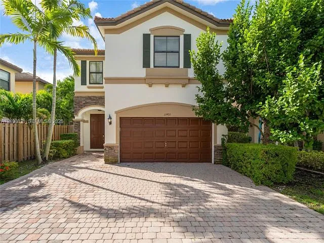 4 bed, 3.5 bath, 2650 sqft, $5,400 — Photo 1