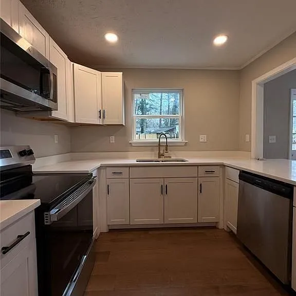 1055 Pinecrest Dr — Photo 25