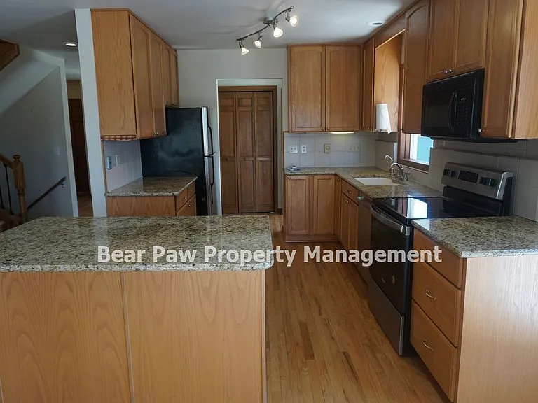 6445 Olympus Dr — Photo 27