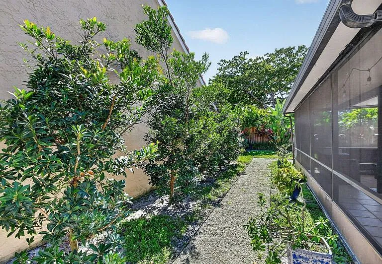 1630 NW 22nd Ave — Photo 45