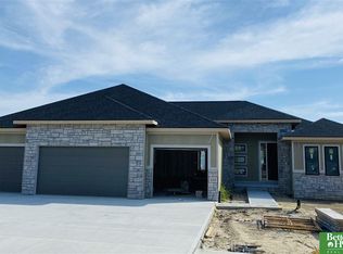 2203 N 188th Ave, Elkhorn, NE 68022