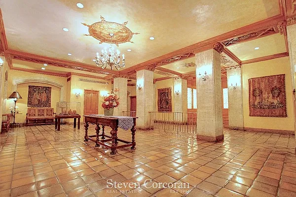 Rented by Steven Corcoran Real Estate | media 27