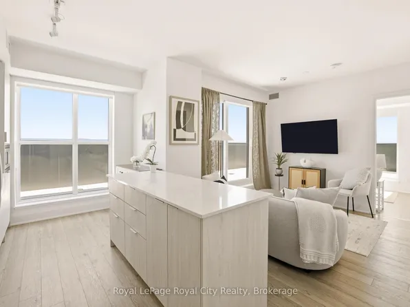 3071 Trafalgar Rd #604, Oakville, ON L6H 6K7