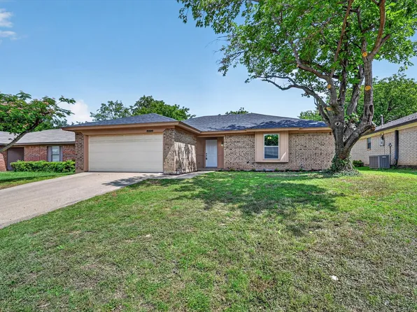 3200 S Meadow Dr, Fort Worth, TX 76133
