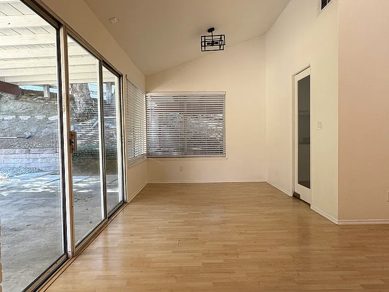 15000 Daffodil Ave — Photo 6