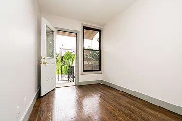 Rented by SCOUTBK.COM