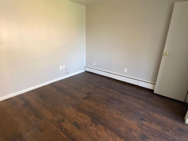 2842 Montana Ave Cincinnati, OH, 45211 Apartments for Rent Zillow