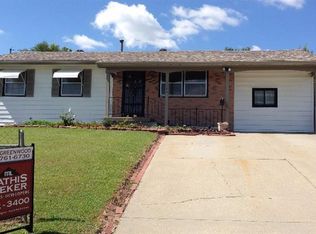 1406 Johnson Dr, Junction City, KS 66441