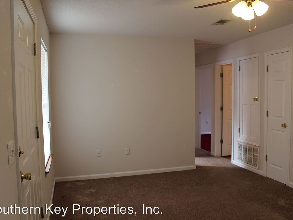 2nd image of 118 James Ct