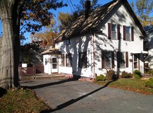 33 Auburn St, Brockton, MA 02302