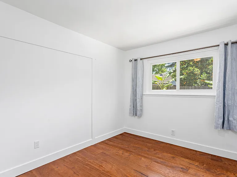 6207 Marlborough Dr — Photo 12