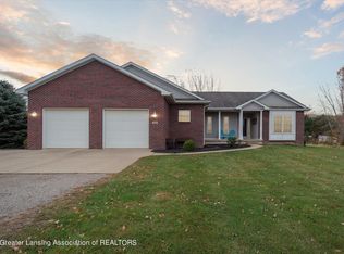 3421 W Walker Rd, Saint Johns, MI 48879