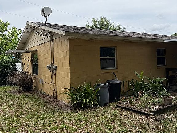 3rd image of 3212 SE 144th Pl