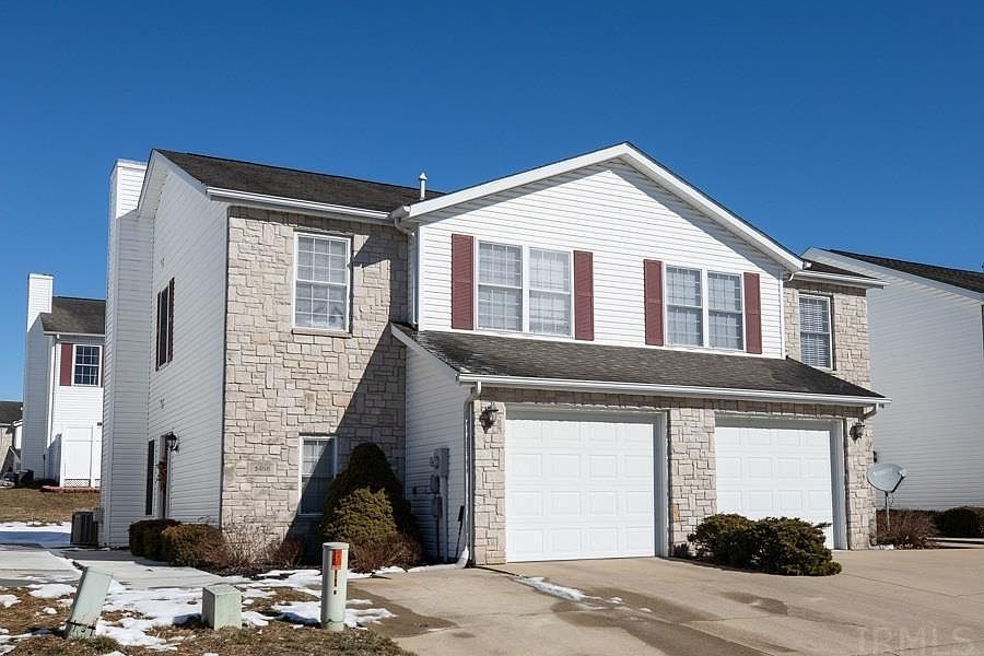 1st image of 3498 S Oaklawn Cir