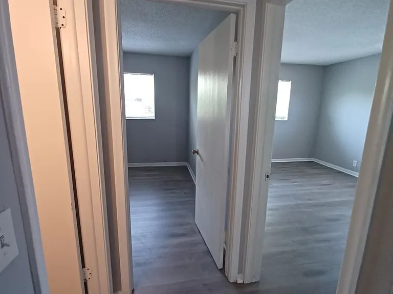 1015 NE 17th Ave — Photo 16