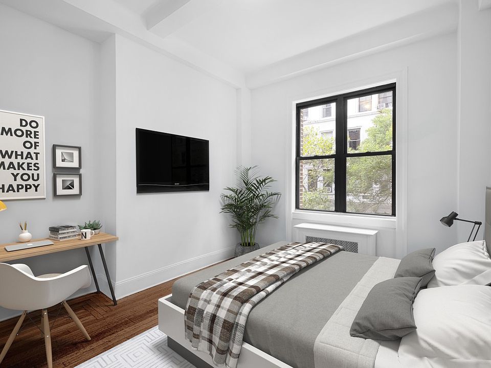 1st image of 19 W 69th St APT 303
