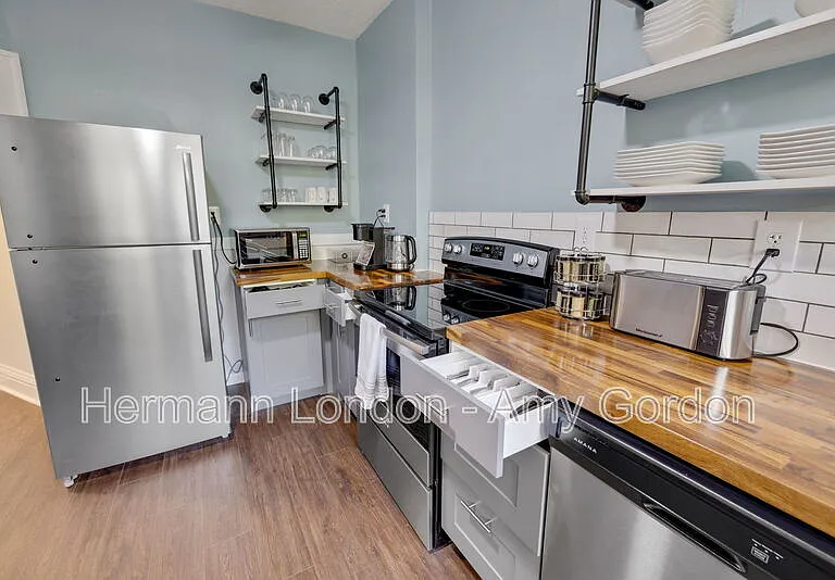 6024 Dewey Ave — Photo 9