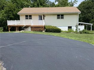1401 E Hale Lake Rd, Warrensburg, MO 64093