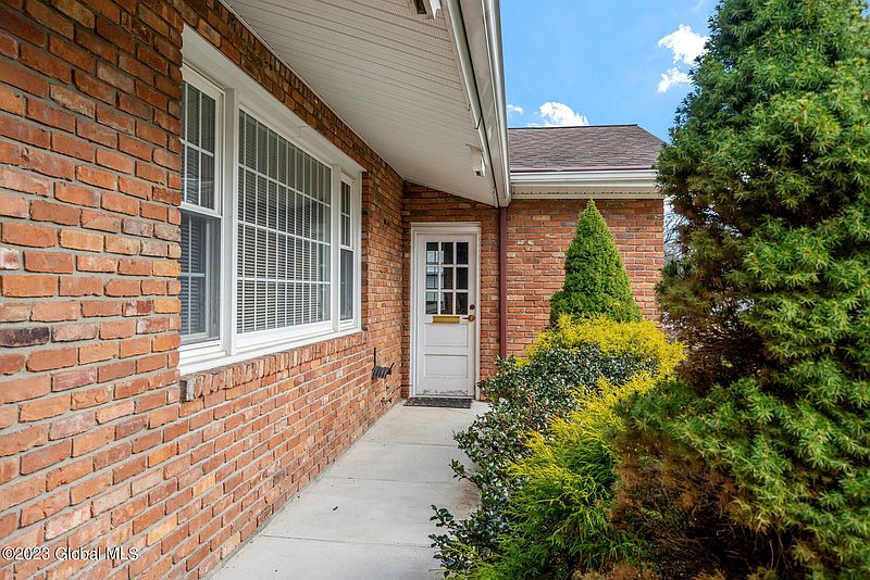 4th image of 108 Glenhill Drive