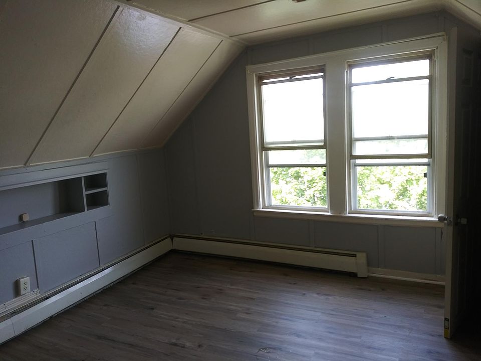 2nd image of 1770 Welch Ave #3