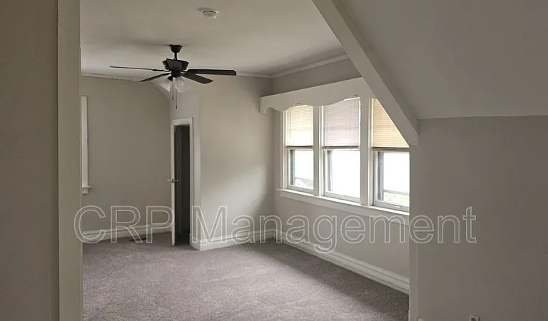 6827 Melrose Ave — Photo 20
