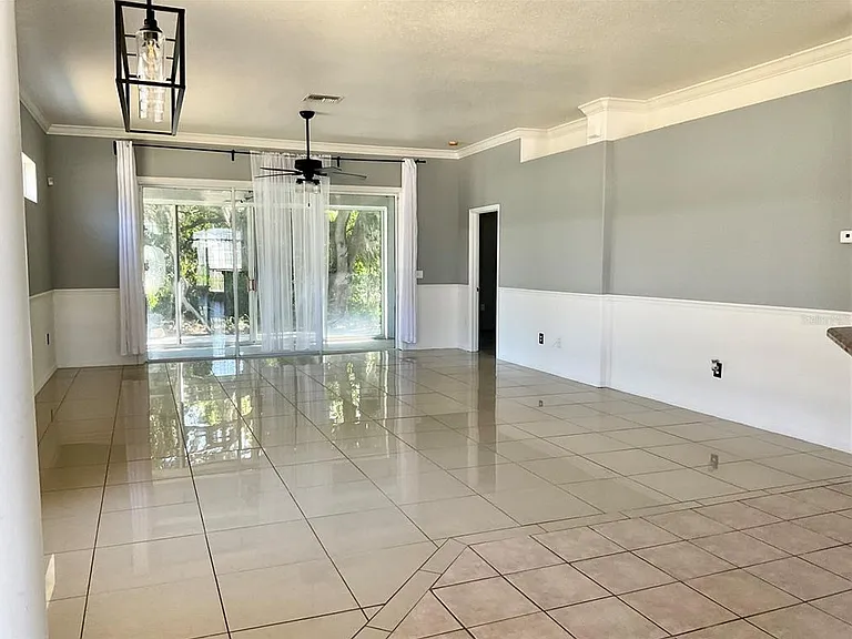 132 Golf Aire Blvd — Photo 3