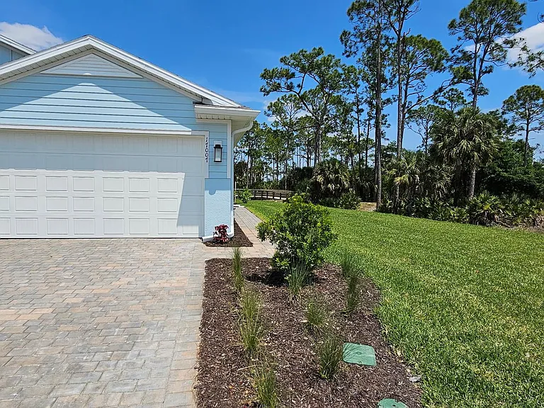 Front Garage Entrance