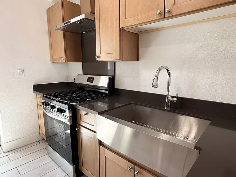 3516 W Grant St #2 — Photo 5