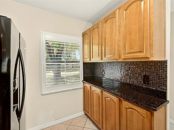 5th image of 2996 MISSION DRIVE E #60E