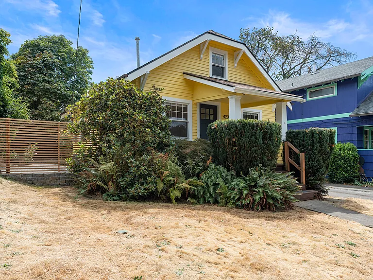 4230 SE Francis St — Photo 1