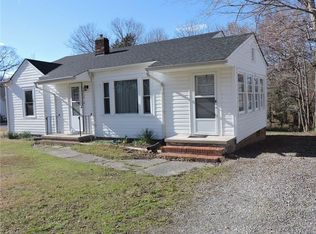 1008 W Holly Hill Rd, Thomasville, NC 27360